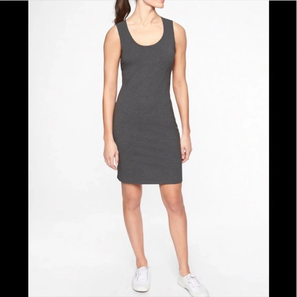 Athleta Rafina Midi Athletic Dress. Charcoal Gray. Built In Bra. Racer Back. S